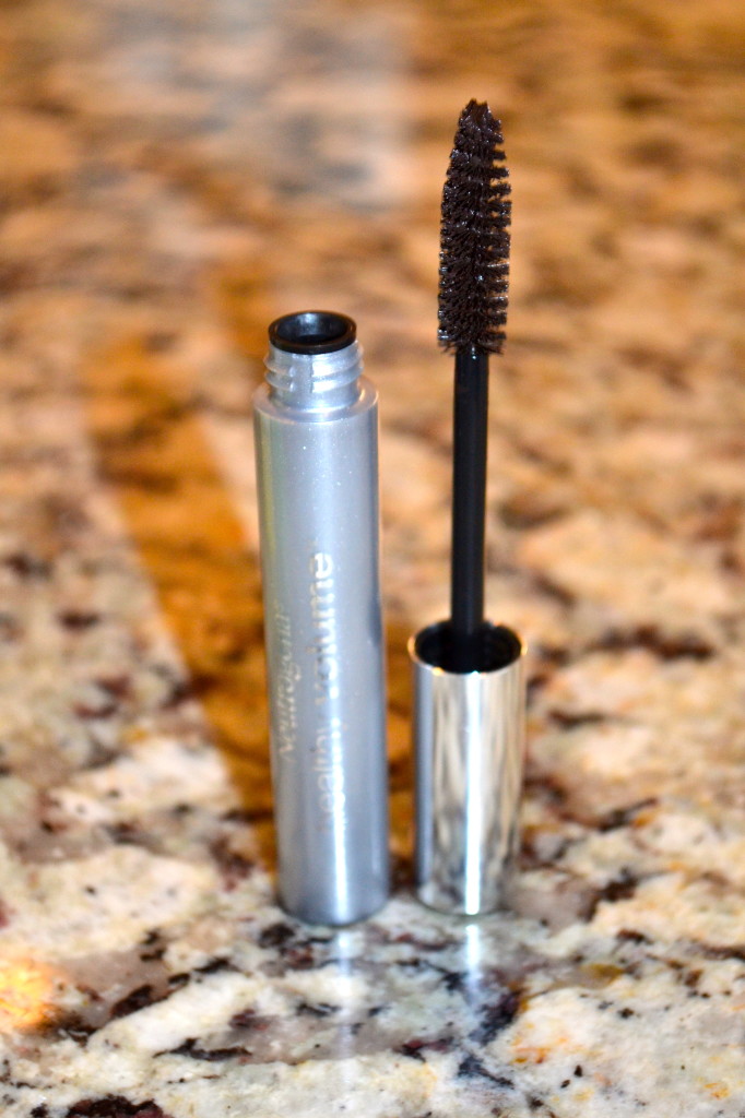 NEUTROGENA® Healthy Volume® Mascara 